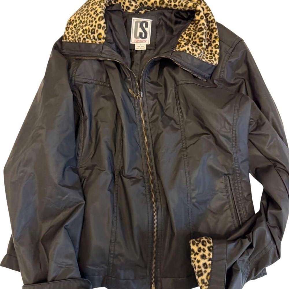 CS Signature Jacket Size Large Black Leopard Print Faux Fur Trim Zip Up